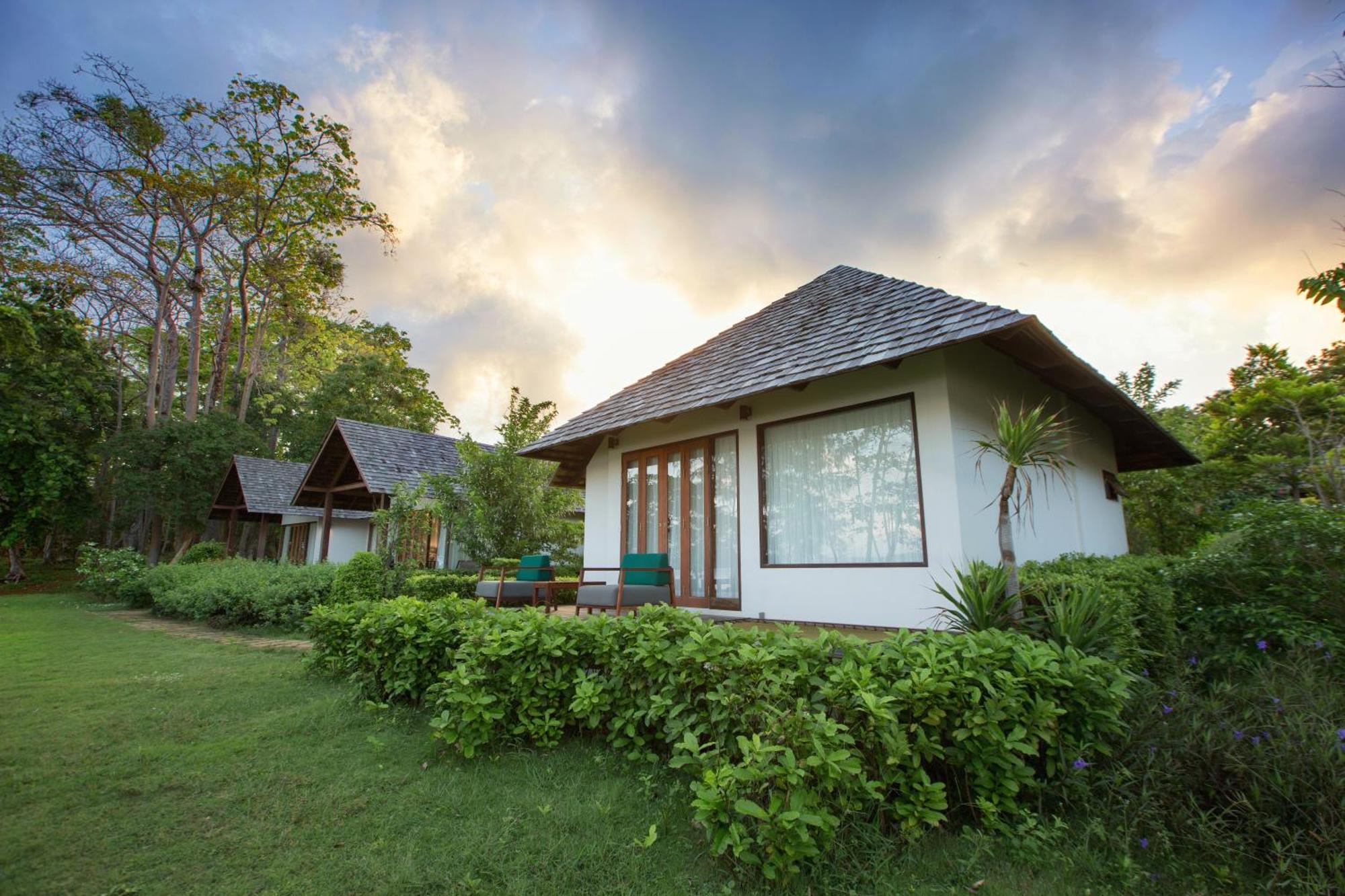 Mira Montra Resort Koh Mak Room photo